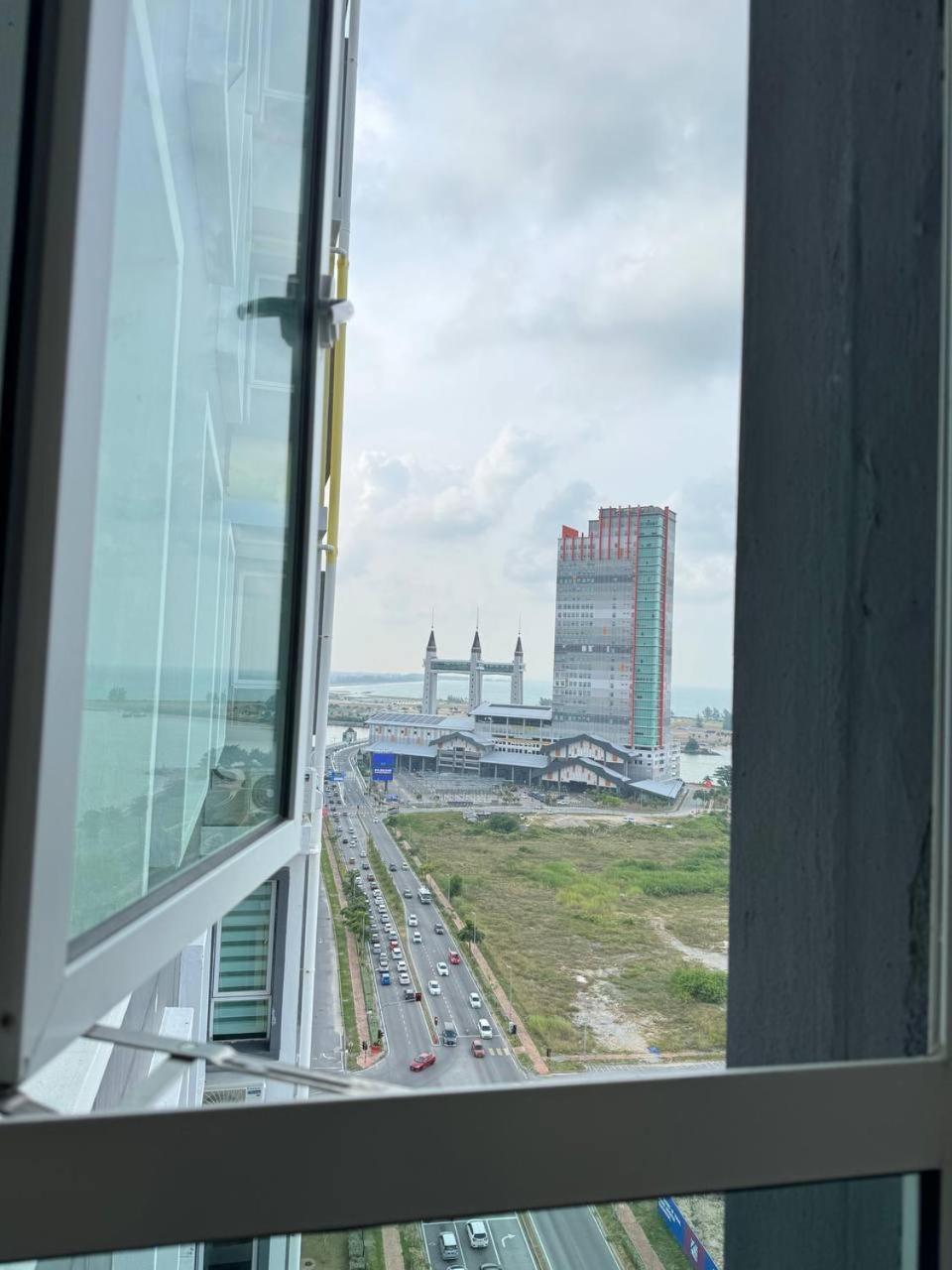 D'Ciella Homes- Sea View, Drawbridge & Ktcc Mall 瓜拉丁加奴 外观 照片